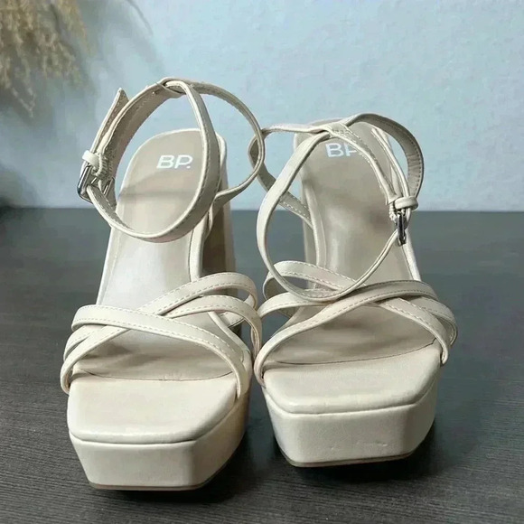 BP Tavey Nude Block Heel Platforms Strappy Sandals - Picture 9 of 9